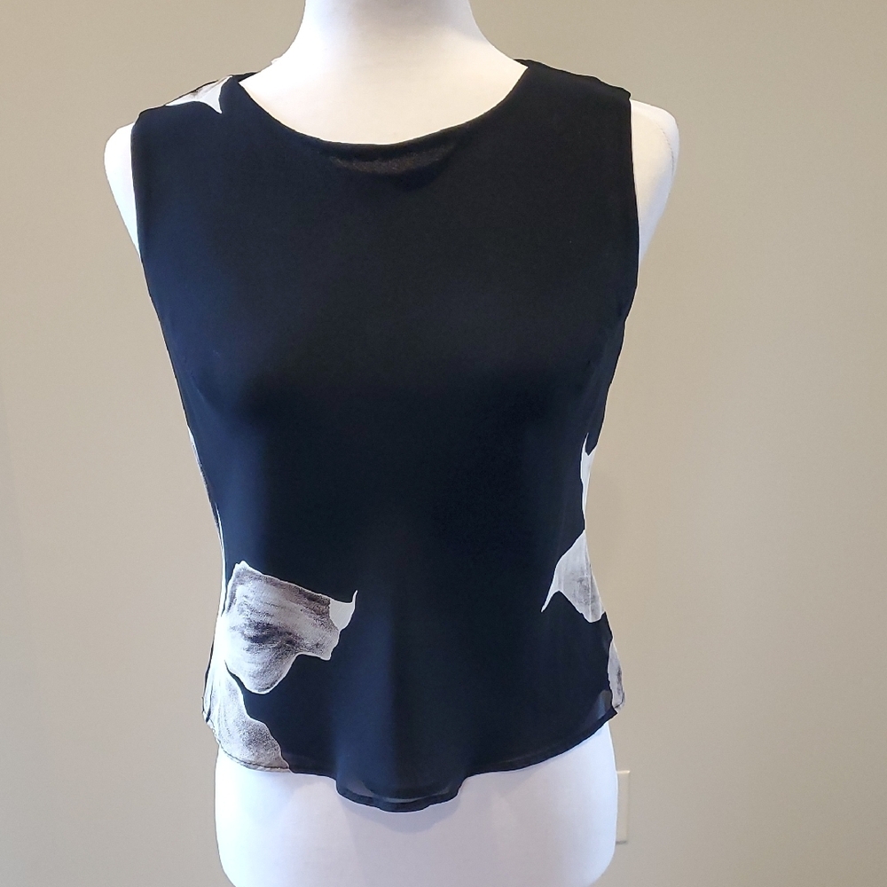 Black and White Sleeveless Top